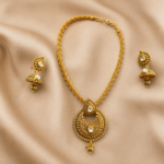 Rajvanshi Kundan Necklace Set